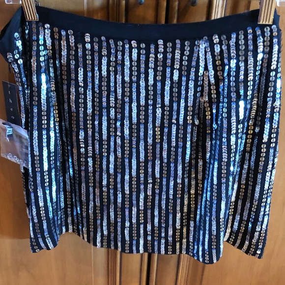 Theory Black Silk & Silver Sequin Mini Skirt - Picture 2 of 3